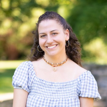 Zoe Gold '22, Bryn Mawr College Admissions Counselor