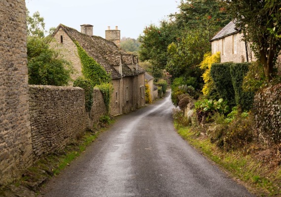 Cotswolds street 2025