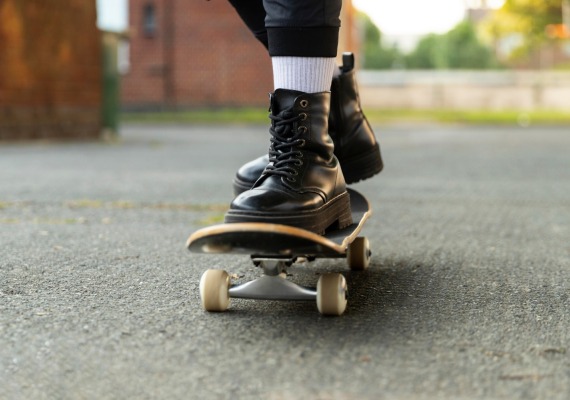 Skateboard