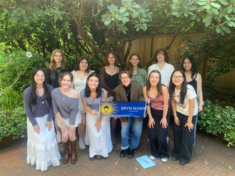 Incoming students at the Seattle Send-Off Party hosted by Miho Nasu ’92.